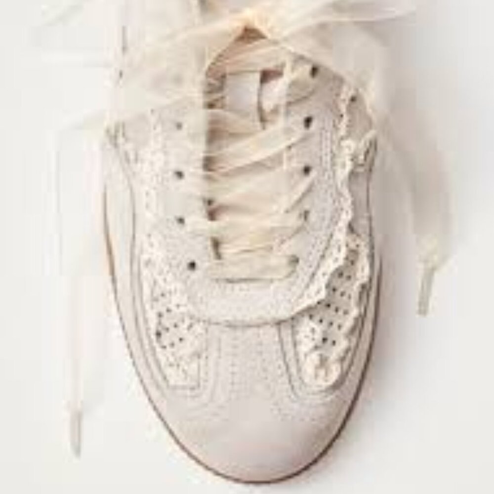 ALOHAS Tb.490 Crochet Sneakers cream